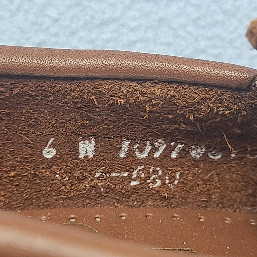 Sebago Docksides Boat Shoes Mens 6 Brown Excellent Leather Made in USA Loafers